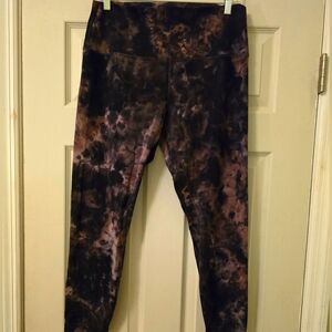 Black & brown tie-dye Lululemon leggings